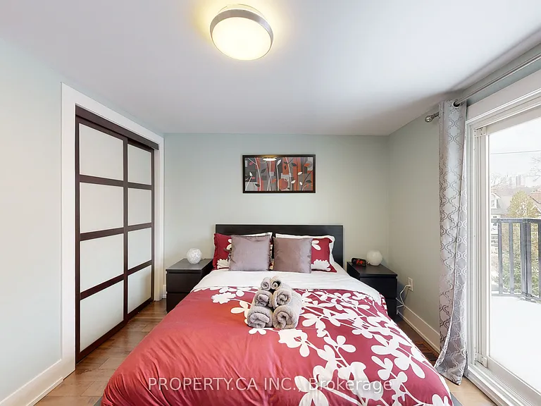 635 Christie St #UPPER — Photo 20