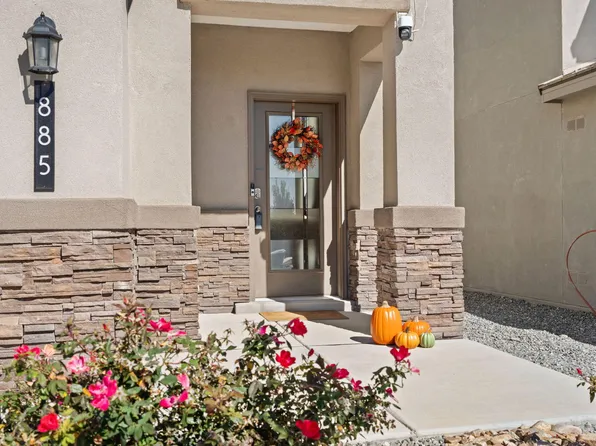 885 Tazanita Loop SE, Rio Rancho, NM 87124
