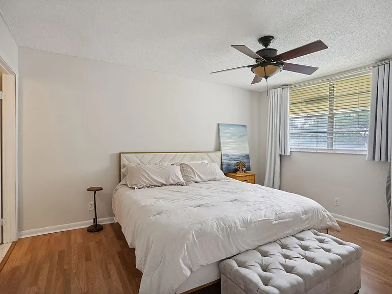 2825 SW 22nd Ave #201 — Photo 15