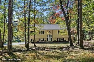 3rd image of 129 Darcy Dr