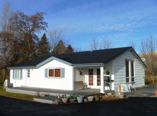 230 N Cherry St, Dayton, WA 99328