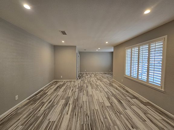 2nd image of 2309 Auburn Pl