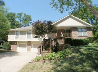 1113 SW 44th St, Blue Springs, MO 64015