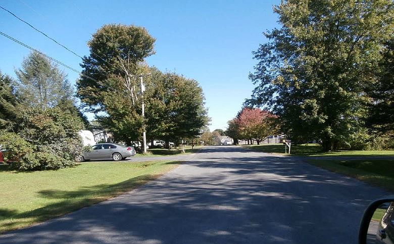 2nd image of 8 Wallace Rd