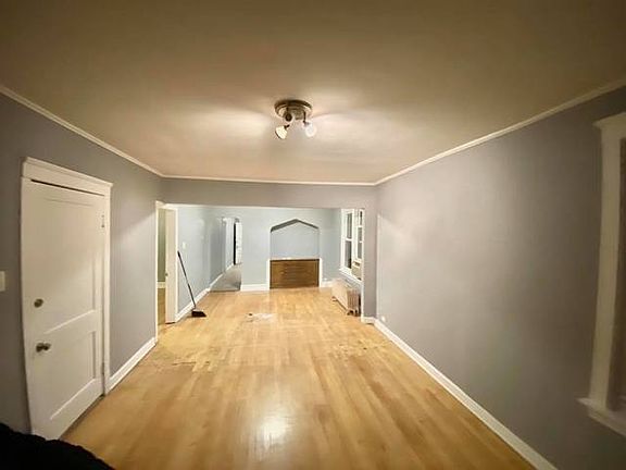 2nd image of 2535 N Marmora Ave