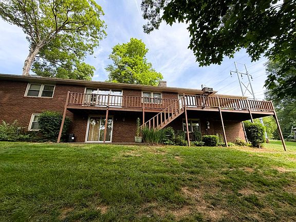 2nd image of 406 Wildflower Ln