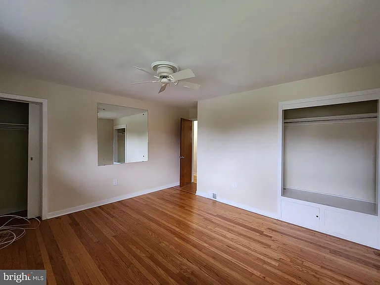 125 Lakedale Dr — Photo 18