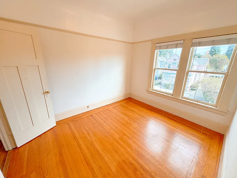 1539 Encinal Ave #12 — Photo 8