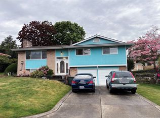 17110 NE 5th Pl, Bellevue, WA 98008