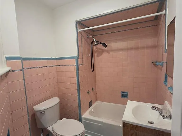 104 N 8th St #2R — Photo 8