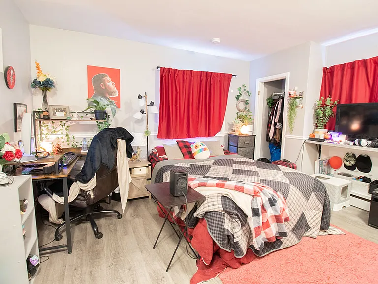 1 Ormond St N #7 — Photo 2