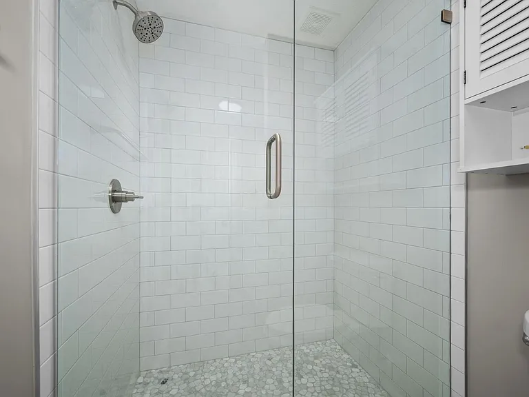113 Lancaster Gate Pl — Photo 21