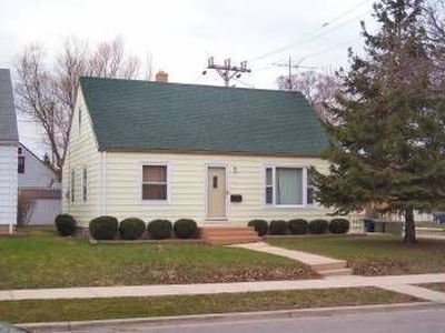 1701 S 37th St, Milwaukee, WI, 53215