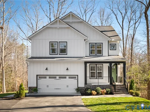 4614 Crossgate Rd, Chester, VA 23831