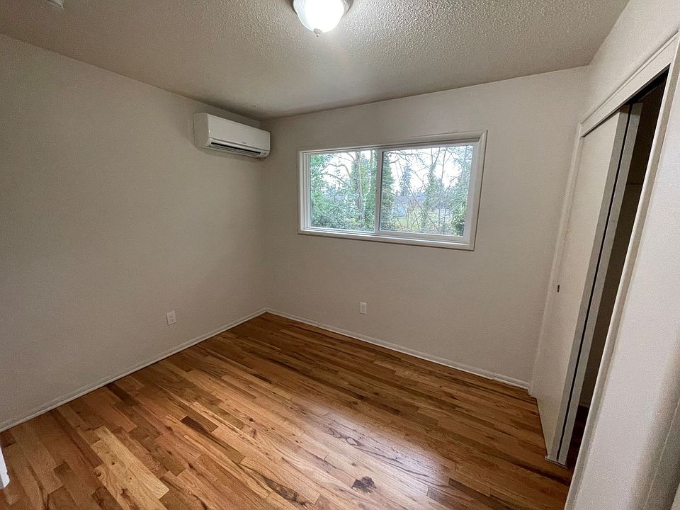 094Holly Duplexes 220 N Holly Ave Stayton OR Zillow