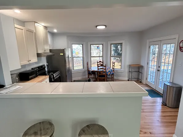 32 Walnut St, South Portland, ME 04106