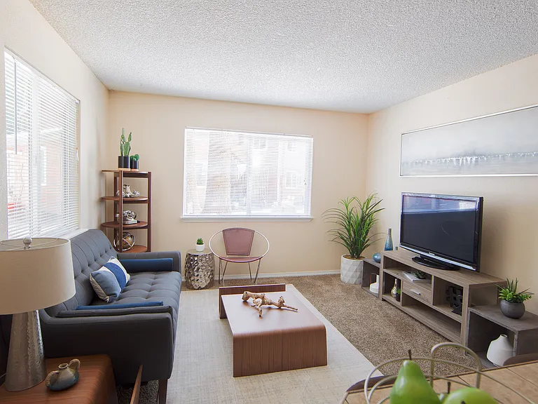 Evergreen Garden Apartments — Photo 12