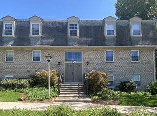 856 College Pkwy APT T2, Rockville, MD 20850