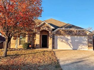 934 Randall Rd, Weatherford, TX 76087