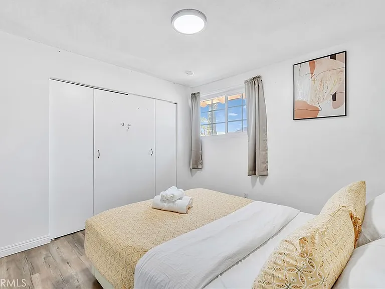 1345 S Jellick Ave — Photo 19