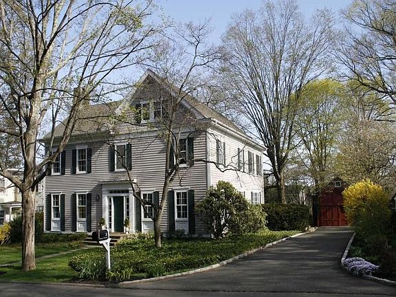 Welcome to 21 Prospect Avenue