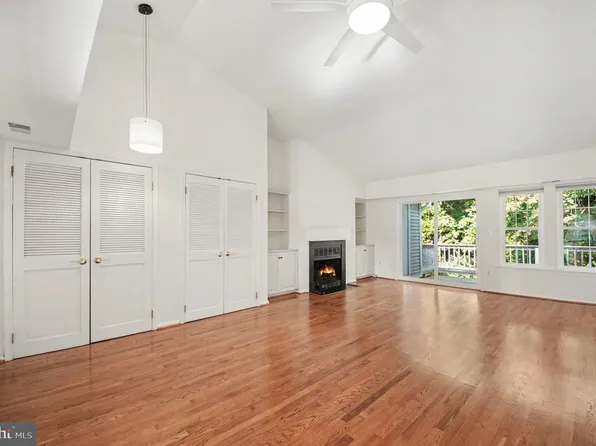 3402 Lakeside View Dr #13-4, Falls Church, VA 22041