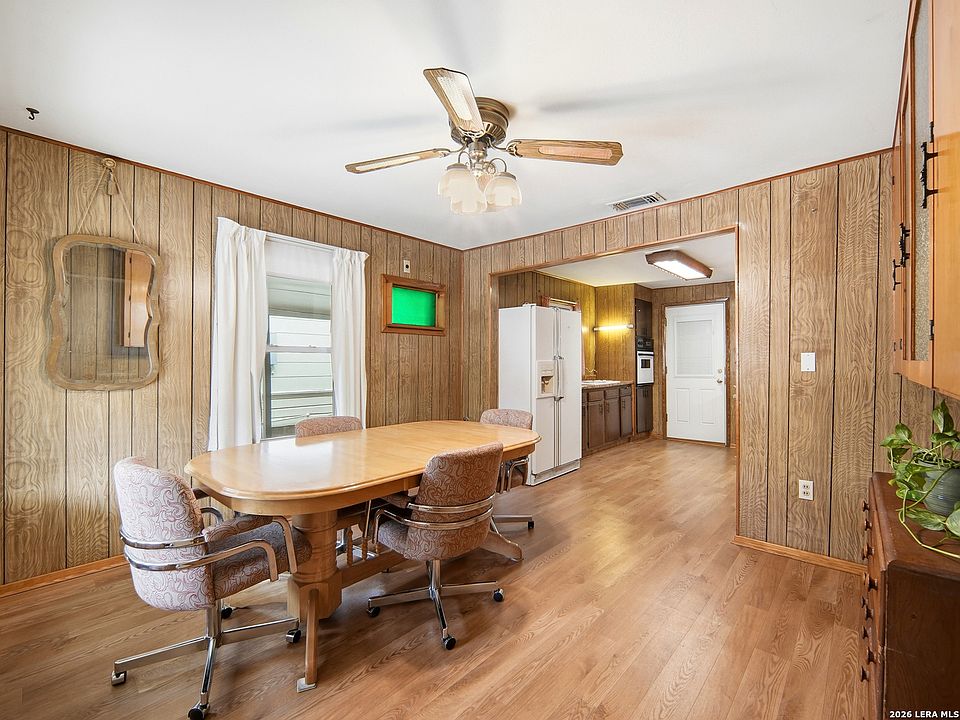 1st image of 2323 Hiawatha