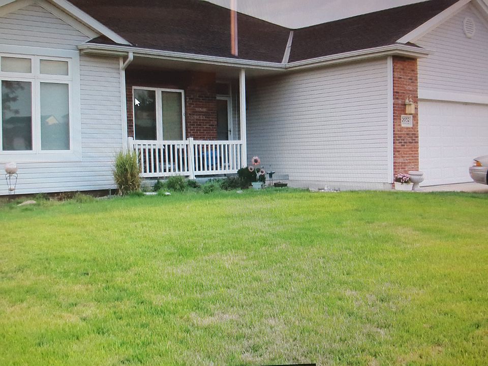 1st image of 2032 Breckenridge Dr