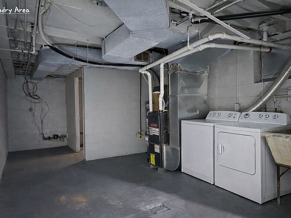 5th image of 1749 Moffat St