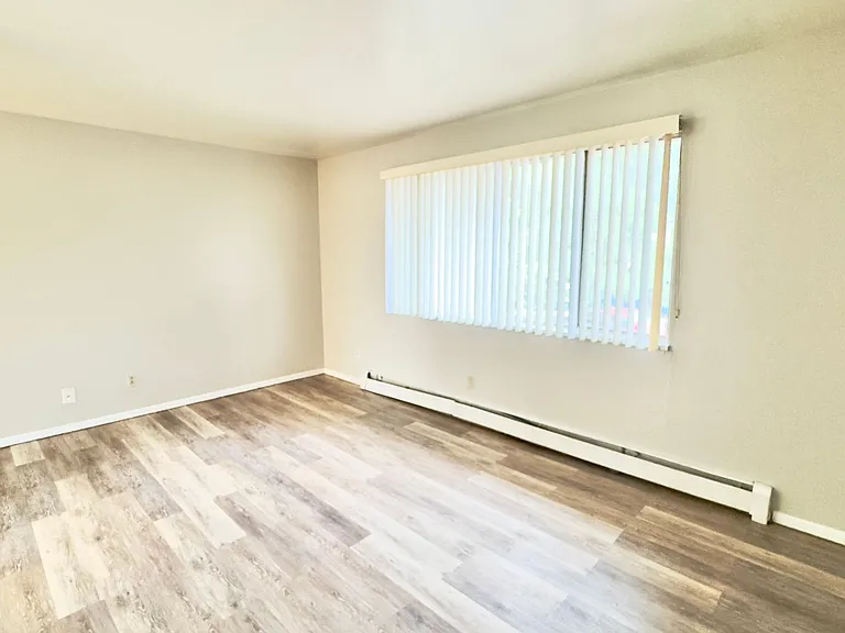 1059 Westmoreland Rd. — Photo 2