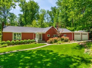 26 Appletree Row, Berkeley Heights, NJ 07922