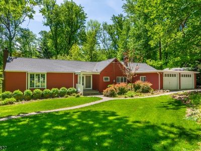 26 Appletree Row, Berkeley Heights, NJ, 07922