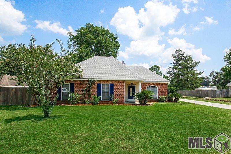 1st image of 40310 Cotton Field Ave