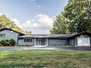 1302 Lurlyn Rd, Poplar Bluff, MO 63901