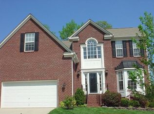 1124 Taranasay Ct, Charlotte, NC 28269