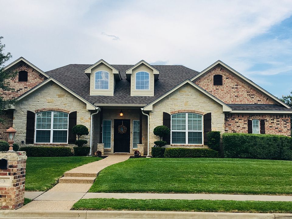 Beautiful Corner Lot