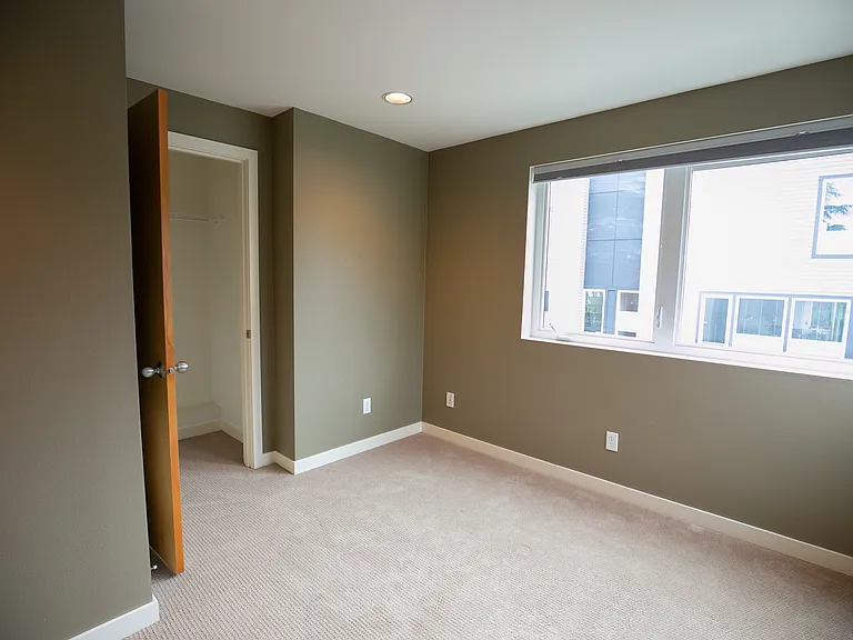 2905 NW 85th St — Photo 12