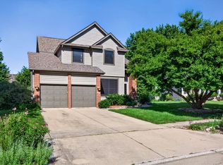 704 76th St, West Des Moines, IA 50266