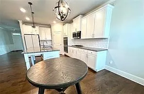 2043 Hamilton Lake Pkwy — Photo 11
