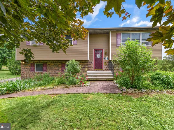23 Kaley Ct, Mohrsville, PA 19541