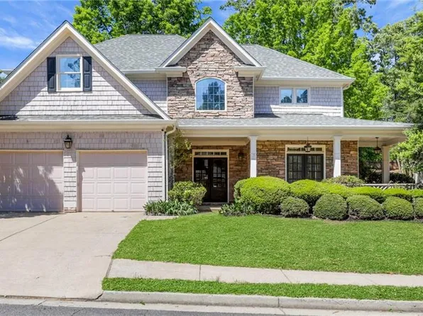 3609 Summit Oaks Dr NE, Roswell, GA 30075
