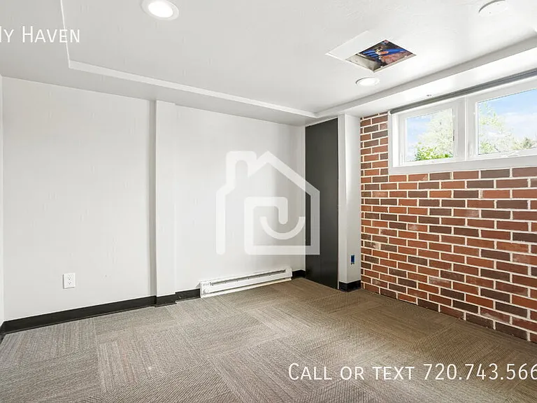 802 S Sherman St — Photo 9