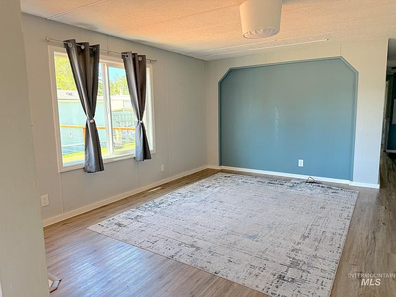 5th image of 411 N Almon St Spc 506