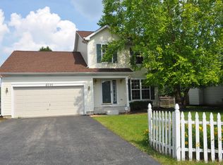 2391 Autumn Grove Cir, Aurora, IL 60504