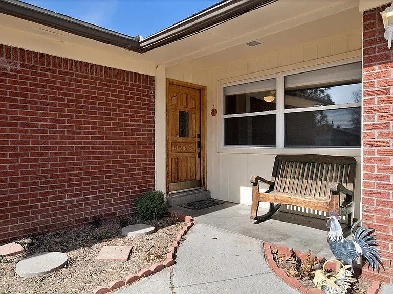 11801 Tracy Ct NE — Photo 5