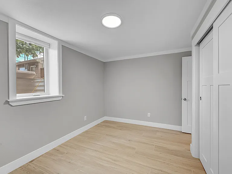 1584 Meade St — Photo 21