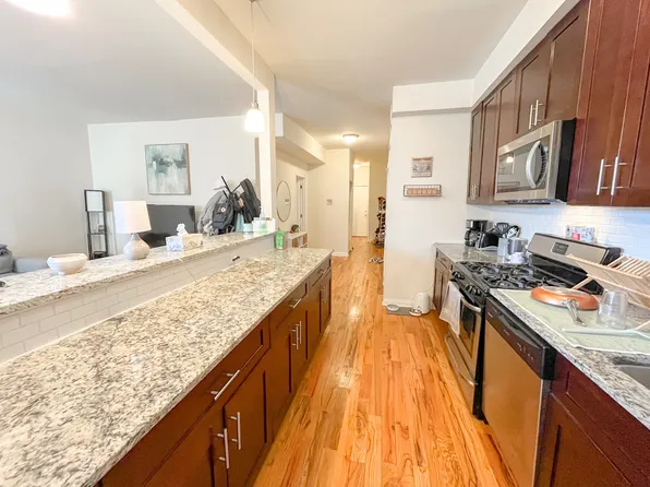 (undisclosed Address), Chicago, IL 60613