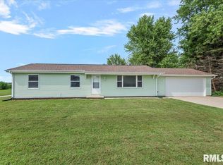 4665 Dickey John Rd, Auburn, IL 62615