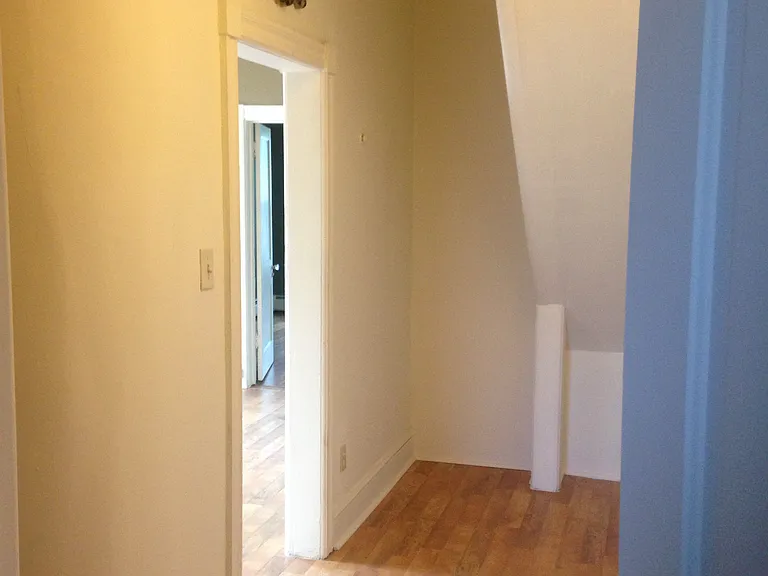 Linden St — Photo 8