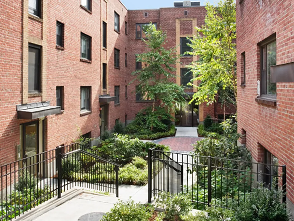 40 Harvard Ave #BR
